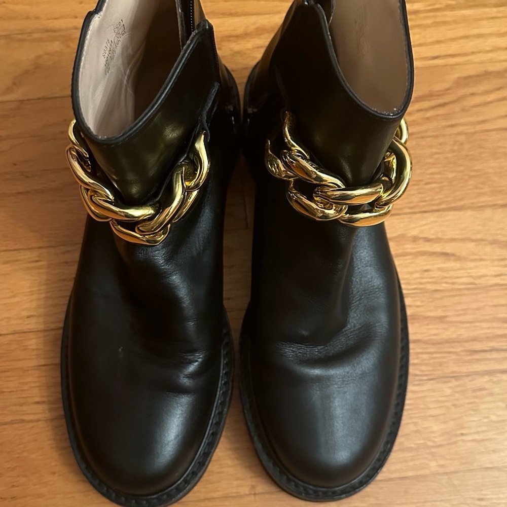 Stuart Weitzman bootie